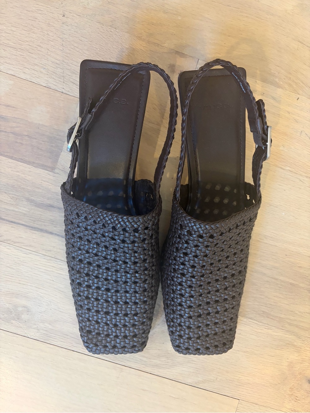 New Vince Eris Women’s Ganache Woven Pumps — 9.5